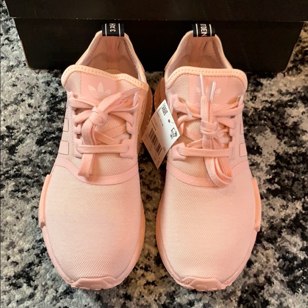 NWIB Adidas NMD R1 women’s, size 7